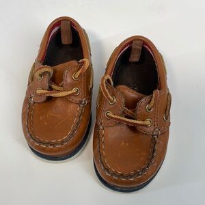 Faded Glory Tan Boys Lace Up Boat Shoes Size 4